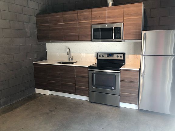 3rd image of 1929 Columbia St #1011