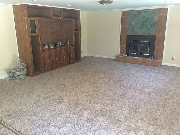 5th image of 5713 Chesswood Dr