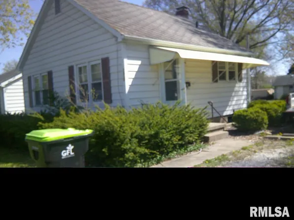 1390 Goltra Ave, Jacksonville, IL 62650
