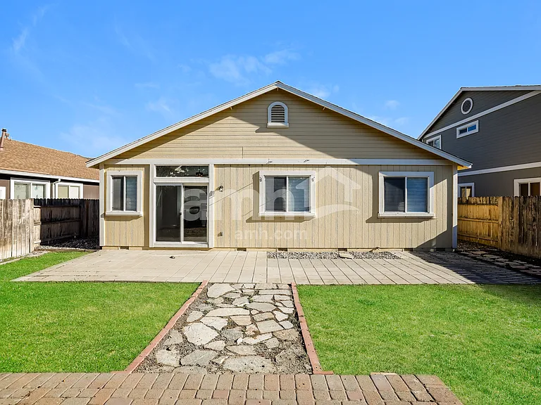 2215 Eagle Greens Dr — Photo 15