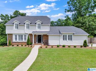 2247 Mill Run Cir, Birmingham, AL 35226