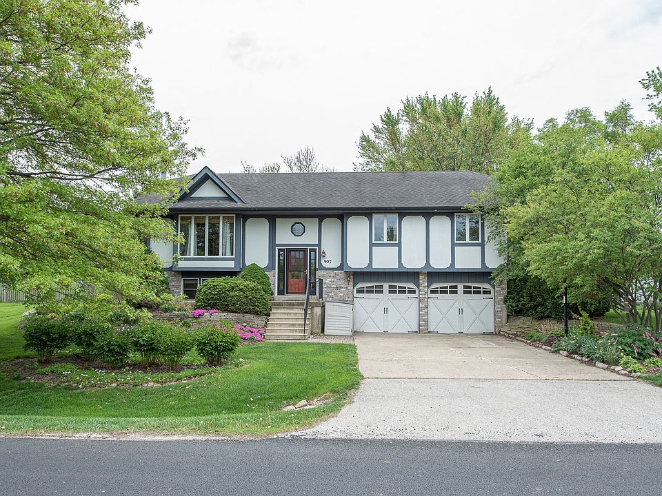 1st image of 907 Robin Hill Dr