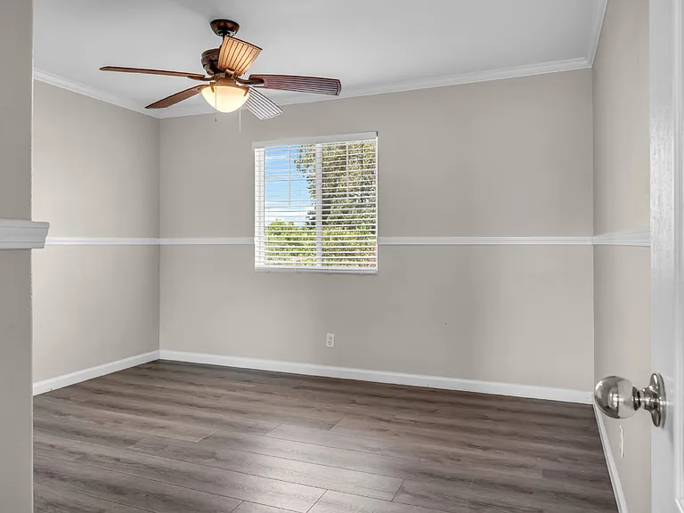 1605 Laugenour Dr — Photo 20