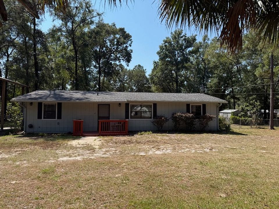 1st image of 25 Sable Palm Dr