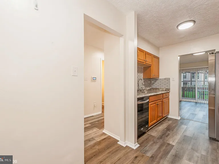19 Mooring Ct — Photo 10