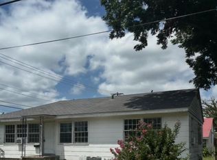 408 S Highland Ave, Cushing, OK 74023