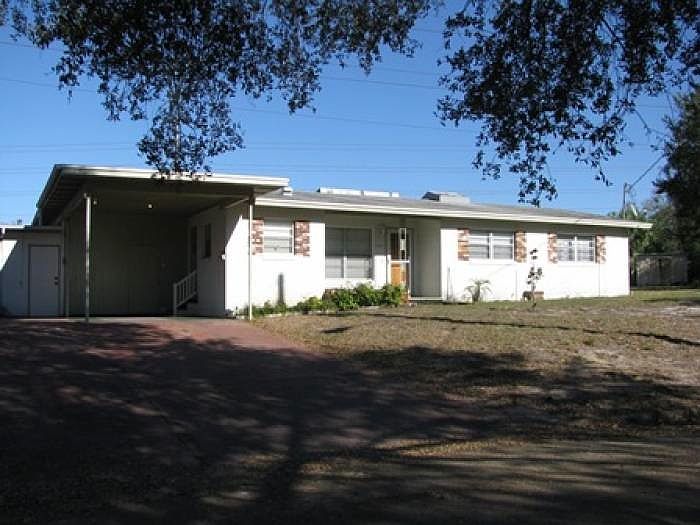1st image of 2033 Golf Vista Ct