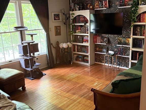 4th image of 8301 Heatherwick Dr