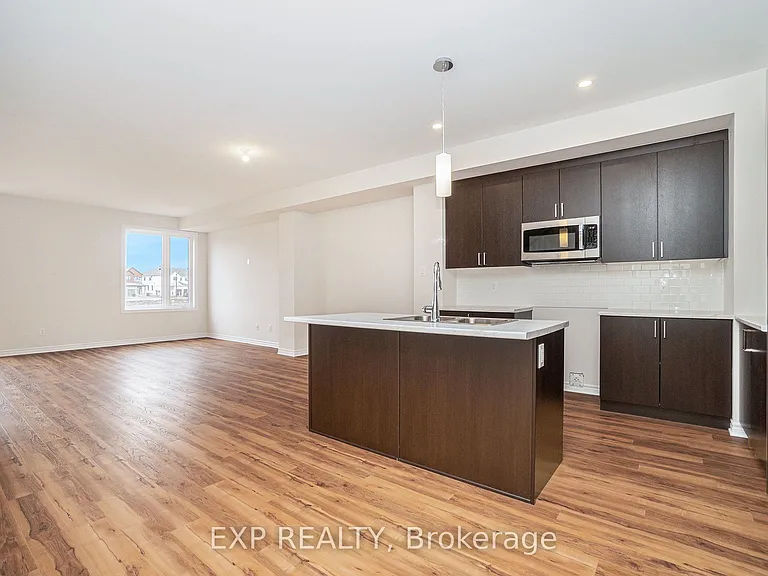 74 Richelieu St — Photo 11