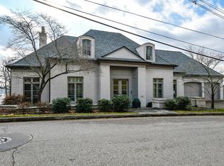 305 E Jennings St, Newburgh, IN 47630