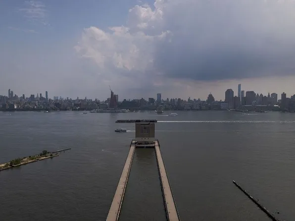 45 River Dr South image 39 of 49