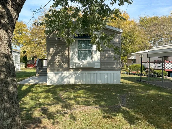 2331 Wellington Green Dr, Clarksville, IN 47129