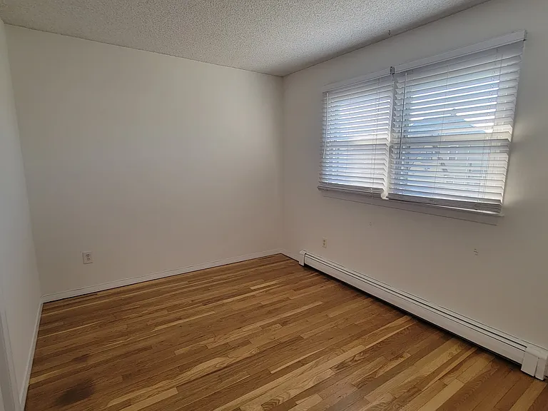 337 Outwater Ln #2 — Photo 7