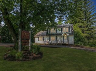 428 N Greenbush Rd, Rensselaer, NY 12144