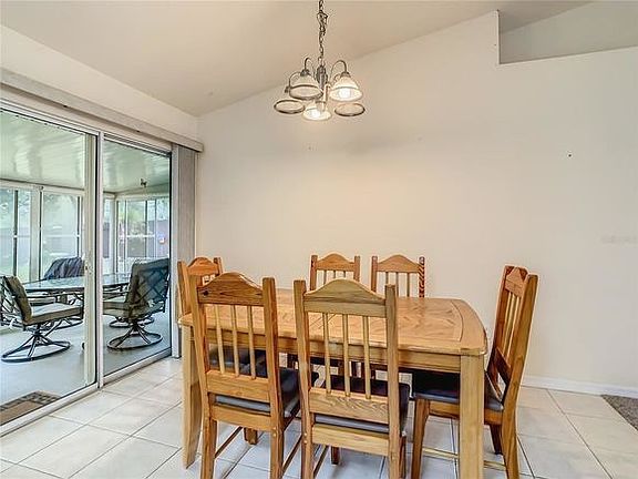 4th image of 187 Larch Rd