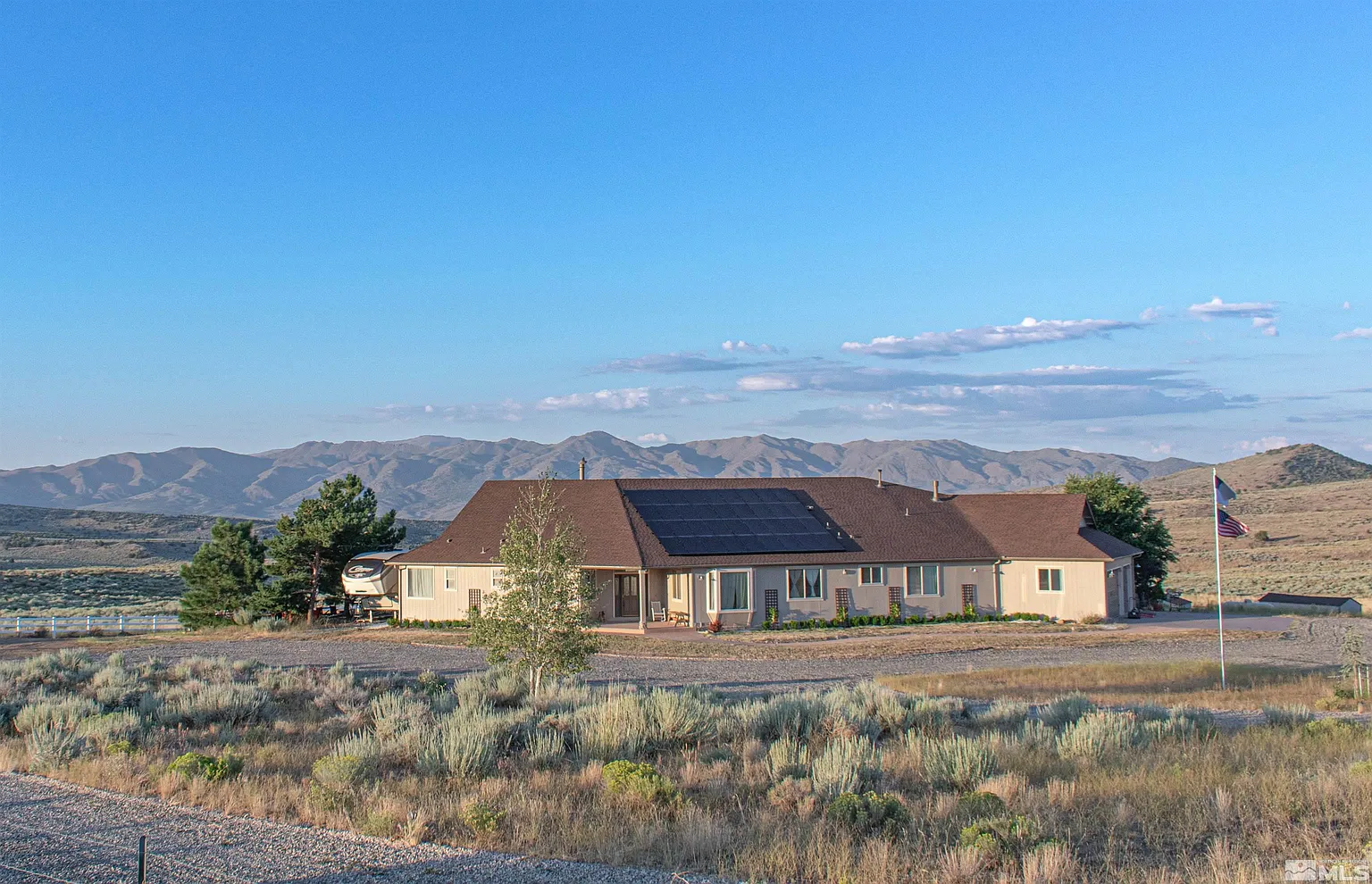 400 Desert Sun Ln photo 1