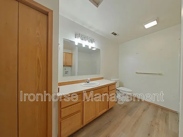 9 Michael Grove Ave #11 — Photo 16