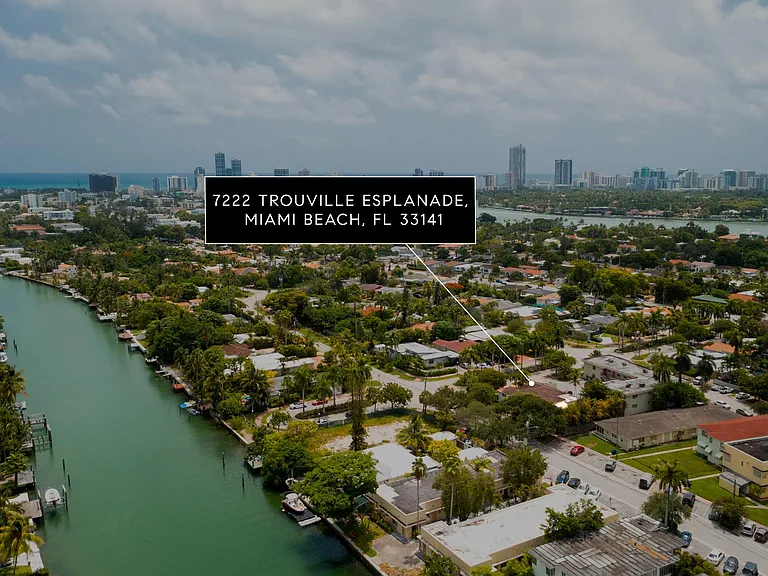 7222 Trouville Esplanade — Photo 1