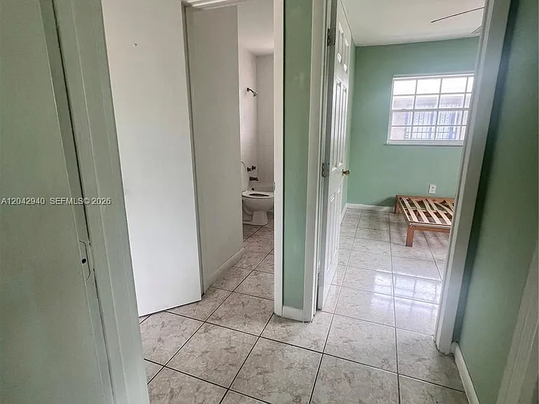 608 SW 15th Ave #3 — Photo 17