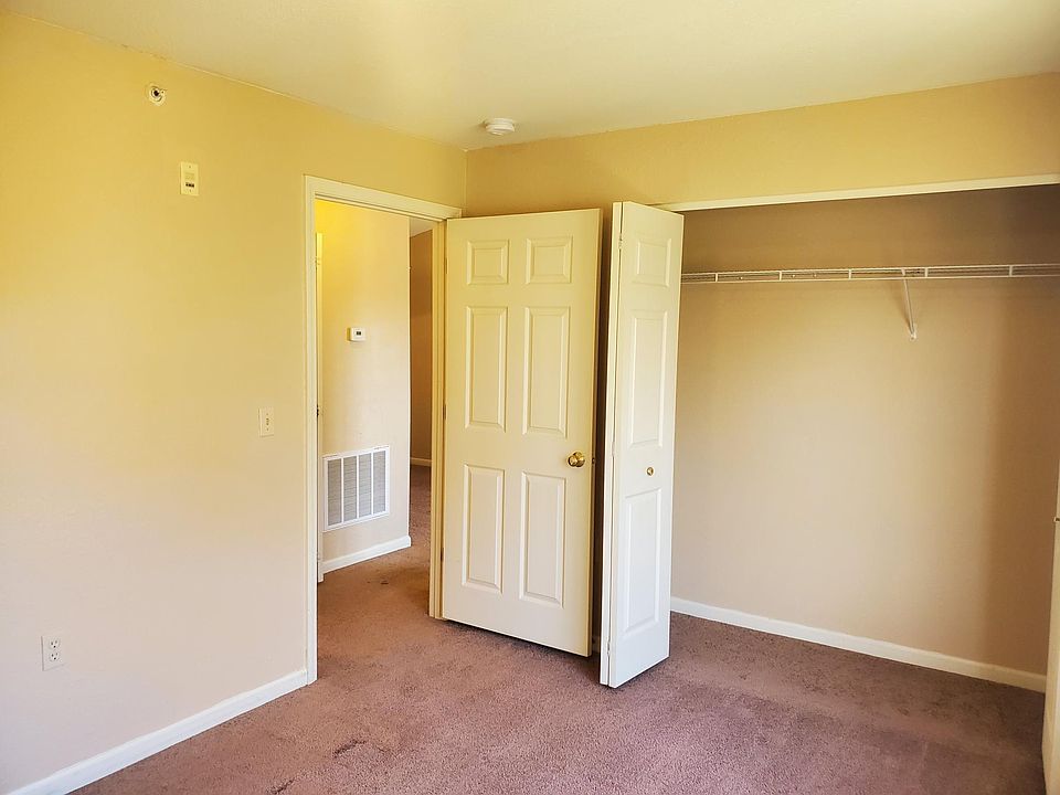1st image of 722 Tumbleweed Ln #207