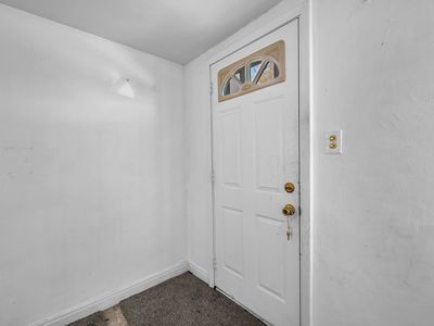 6627 Mayburn St, Dearborn Heights, MI, 48127