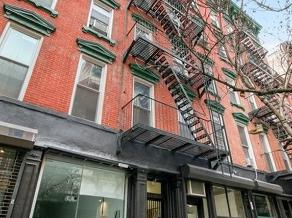 616 East 9th Street 4W image 18 of 19