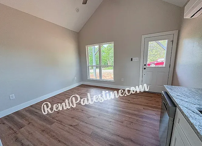 231 Private Road 8835 — Photo 4