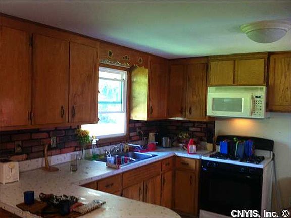 4th image of 1437 Evergreen Dr #72