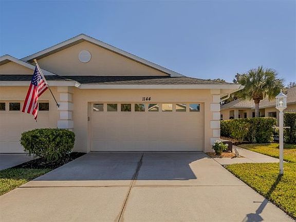 2nd image of 1144 Yosemite Dr