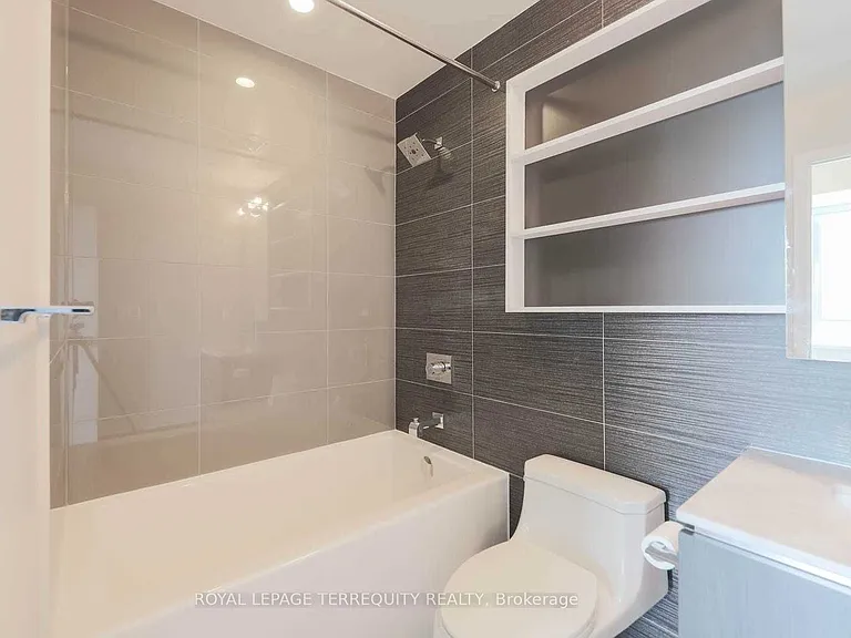 1830 Bloor St W #508 — Photo 16