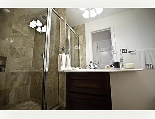 Rented by Nest Seekers International | media 37