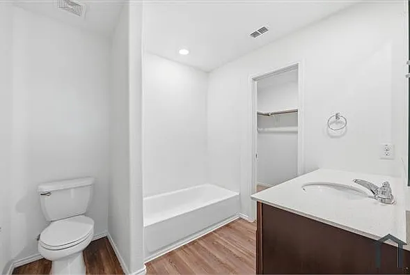 7336 Woodpecker Dr — Photo 10