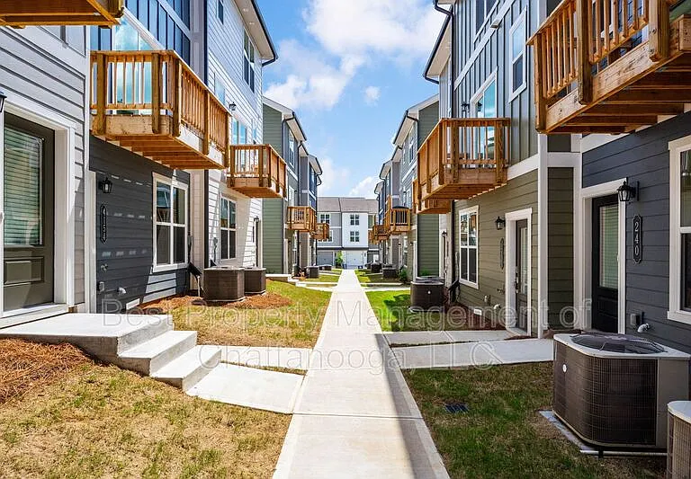 4154 Tillie Cir — Photo 4