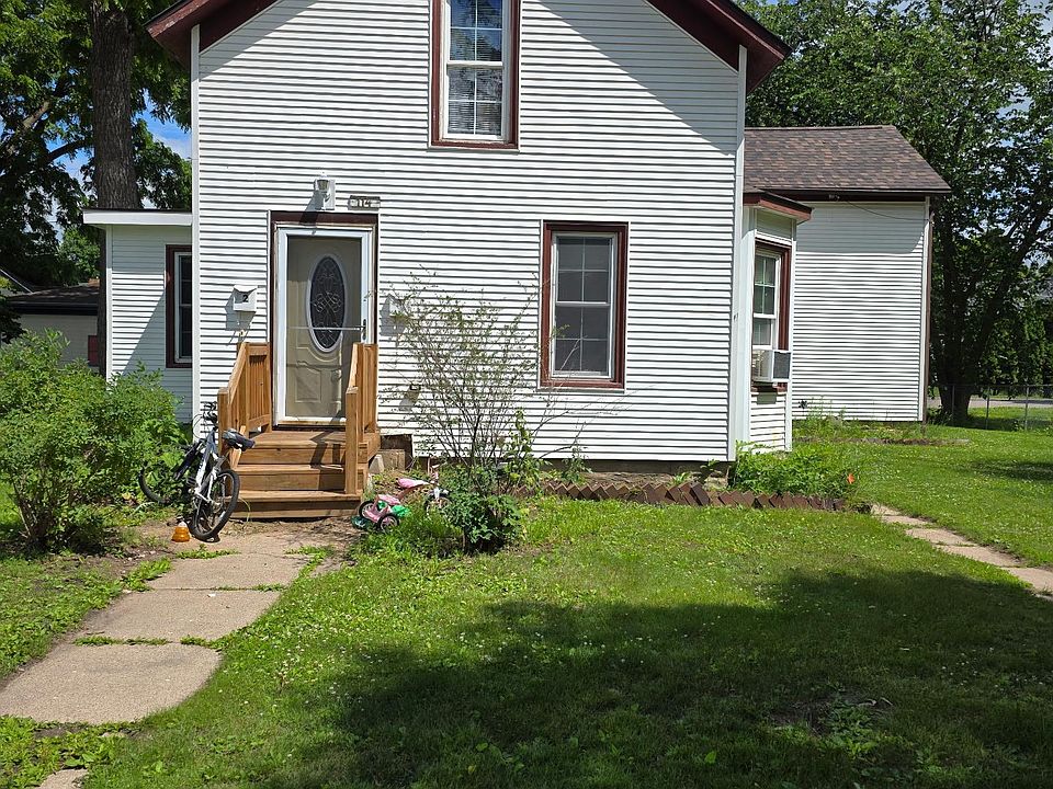 1st image of 114 S 4th St