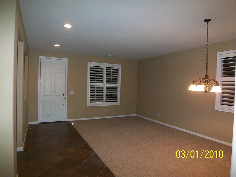 2184 Stansfield Dr — Photo 3