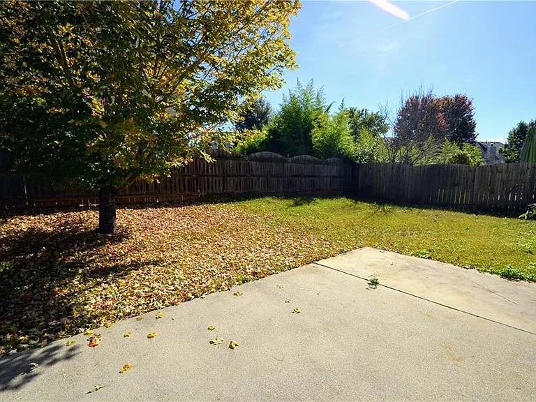 4407 Weham Ct — Photo 16
