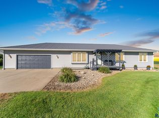 45684 257th St, Humboldt, SD 57035
