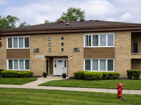 5800 107th St, Chicago Ridge, IL