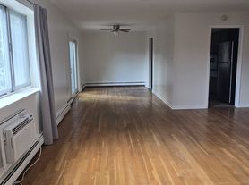 6037 Delafield Ave, Bronx, NY