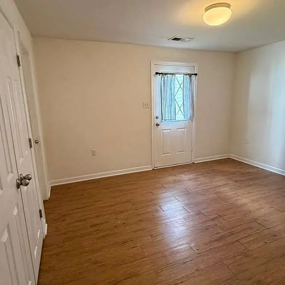 38 Lombard Ln — Photo 33