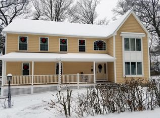 4 Grant Rd, Winchester, MA 01890