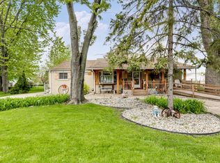 29641 Oakgrove St, Saint Clair Shores, MI 48082