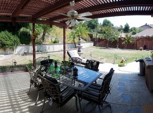 8430 E Saratoga St, Anaheim, CA 92808