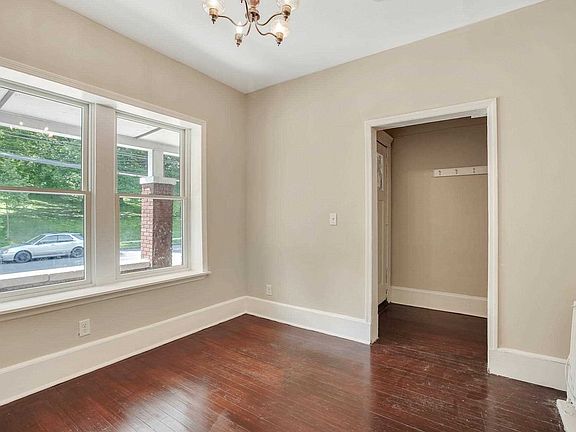 5th image of 124 Dubois St APT 1
