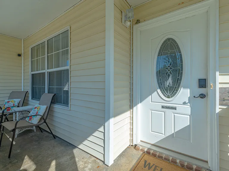 114 Cambridge Rd — Photo 12