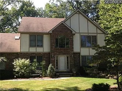 121 Leckrone Way photo 1