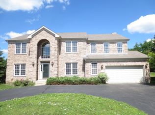 1 Crystal Downs Ct, Lake In The Hills, IL 60156