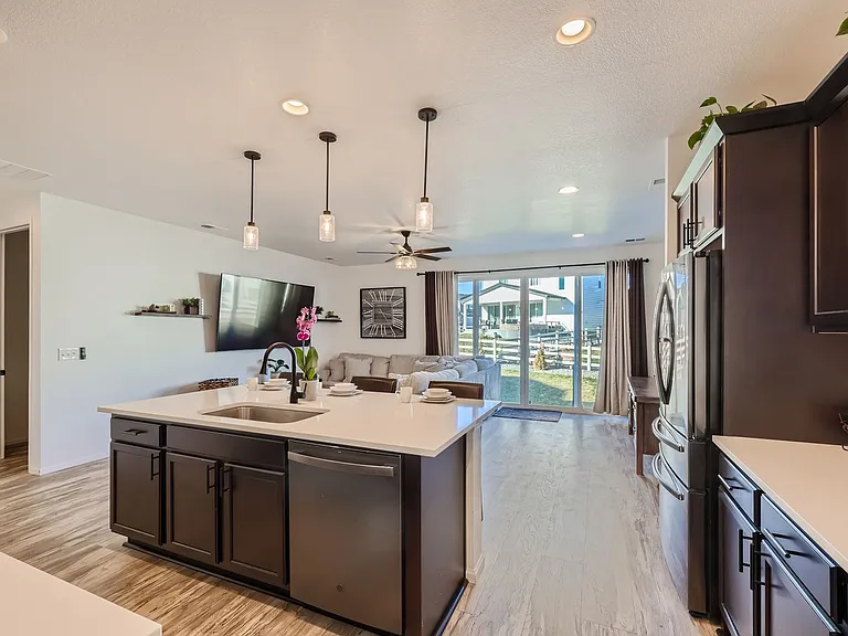 2609 Villageview Ln — Photo 16