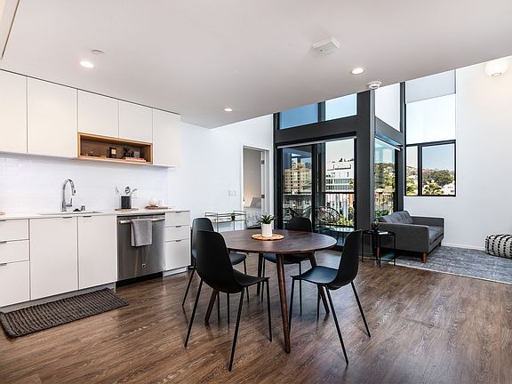 2nd image of 1737 N Las Palmas Ave #610
