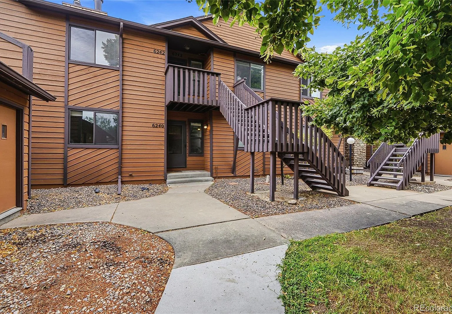 Willowbrook Townhomes — Photo 1